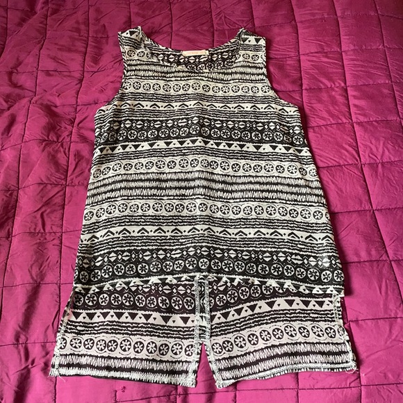 XS sleeveless top - Picture 1 of 1